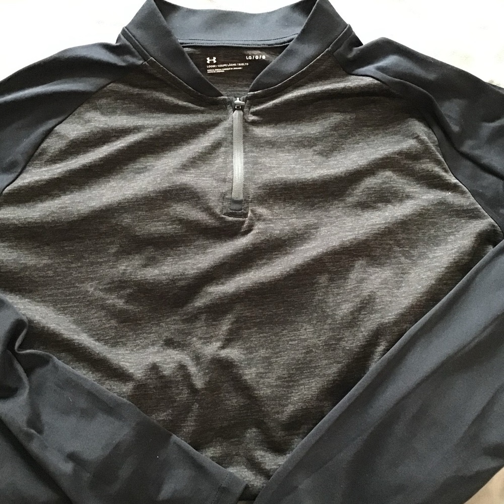 Under Armor Lightweight Pullover Shirt